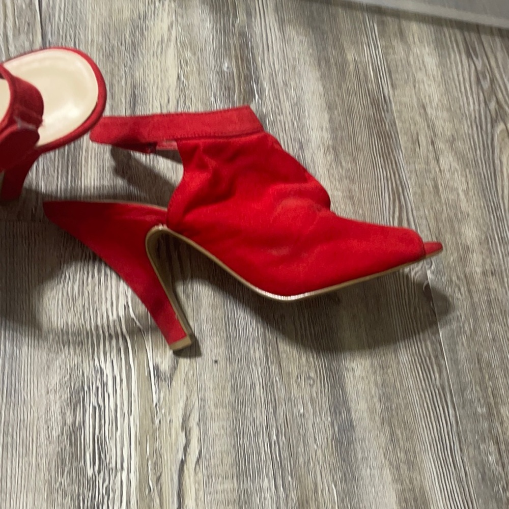 Suede Red, Nine West